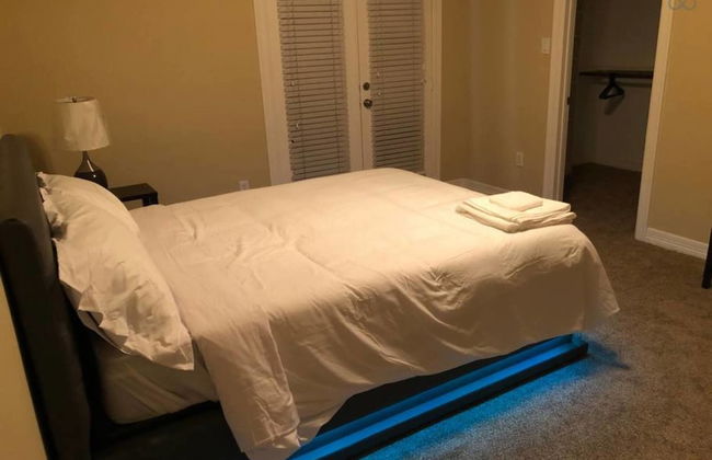 4 Story Rooftop - Executive Corporate Housing - Photo 5