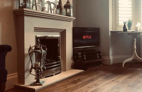 Stamford Park Road by YourStays, A wonderful family townhouse in a superb location! - Foto 21