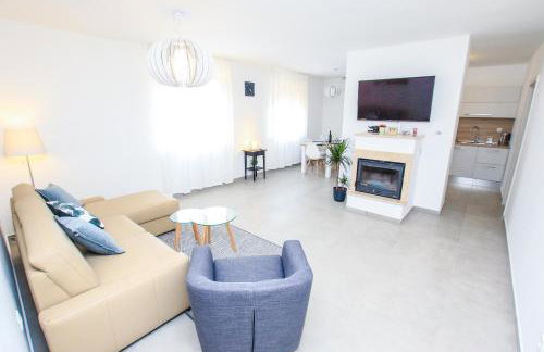 Family Beach Apartments - Photo 8