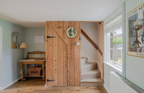 Boutique Suffolk Cottage Cosy Family Holiday Home with Garden Near Aldeburgh - Foto 35