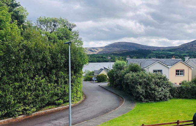 Modern Bright Detached Home Just a Short Stroll From Town - Foto 14