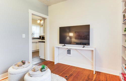 Walkable Location Quaint Cottage in Forest Grove! - Foto 7