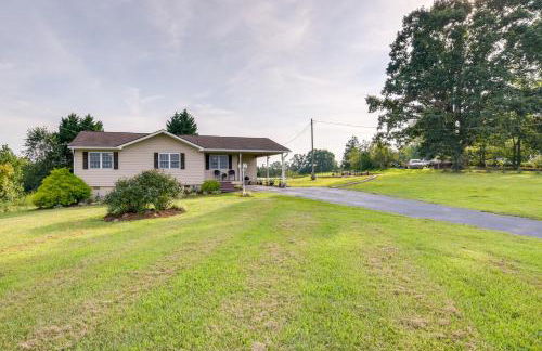 Relax Fireside! Home Less Than 1 Mi to Tryon International - Foto 27