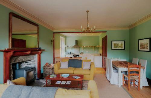 Traditional Highland lodge restored in the spirit of rural living, set in a wild landscape - NATURE ADVENTURE NURTURE - Foto 17
