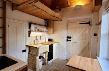 The Lookout: Cosy Compact Cottage - Photo 11