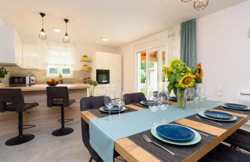 Villa Vega - Photo 34