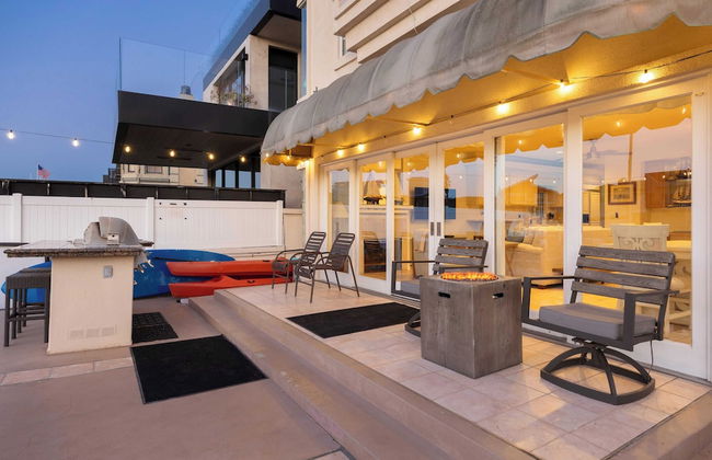 Canalfront Charmer by Avantstay Waterfront w/ Shared Dock + Hot Tub - Foto 40