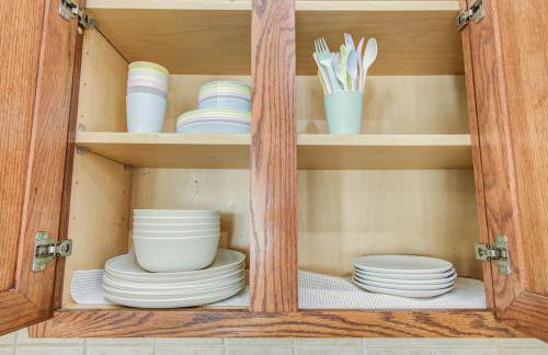 Luxury Pool Home Near Sugar Land Town Center - Photo 41