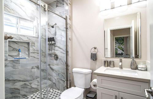 Amazing Value with High Comfort, 14 Guests for 4BR by Disneyland, Beaches, Rodeo 39 & More - Foto 14