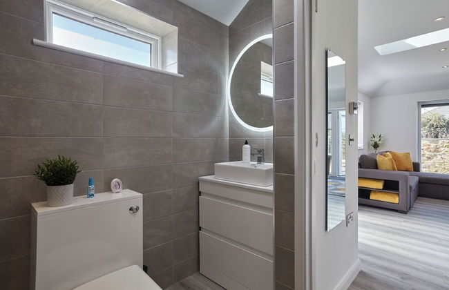 2022 Brand New Stylish Flat in Central Hayle - Foto 7