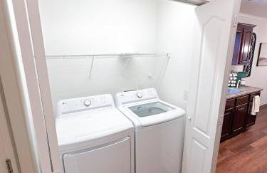 Crescent Gardens-3 Miles from UA - Foto 19