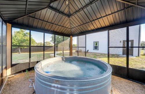 Walk to Water: Game Room at Buchanan Dam Home! - Foto 2