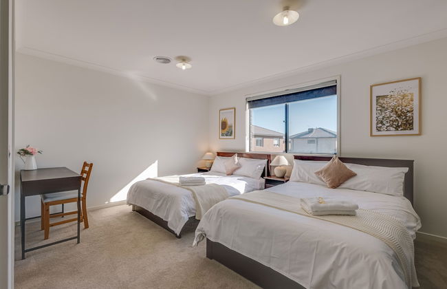 StayAU Newly Cozy Holiday House Tarneit - Foto 7