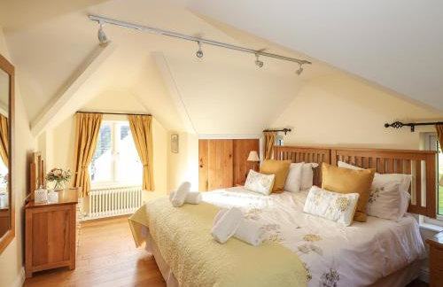 Highbeck Cottage - Photo 11