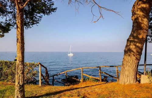 Alle due Torri, villa sulla roccia a picco sul mare - Foto 52