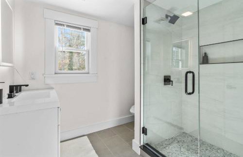 New Family Coastal Retreat Game Room Firepit - Photo 32