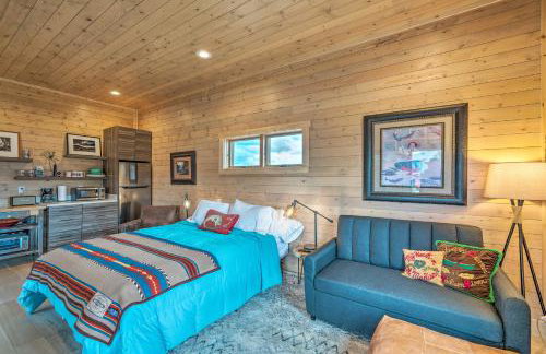 Ennis Lake Studio w/ Kayak, Pool & Fire Pit! - Foto 7