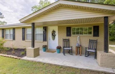 Cozy Country Cottage - Photo 3