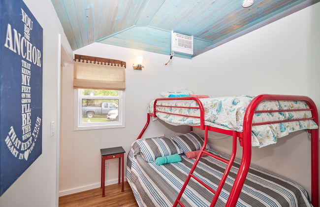 Lake Haven Beach Resort - Photo 25