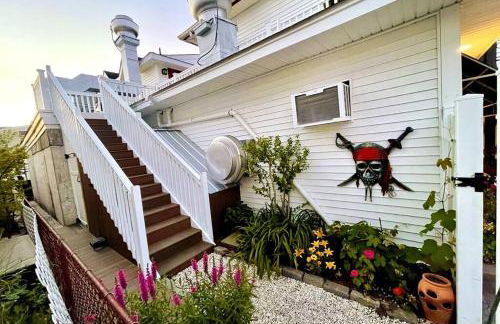 New Asian Wood style 4 Bedroom in Surf City - Foto 6