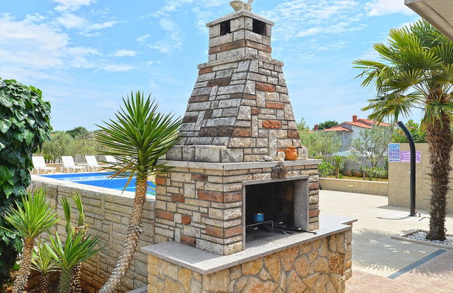 Apartment 1376 - Photo 65