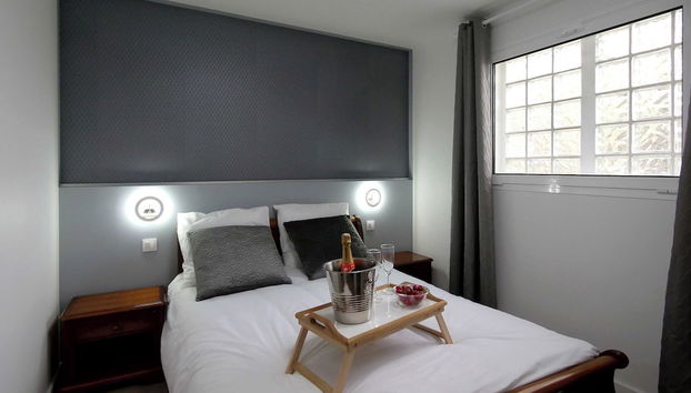 Calm in the Center of the City of Orly - Foto 3, Camera