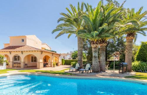 Holiday Home Haus mit privatem Pool- Garten und privatem Parkplatz by Interhome - Foto 1