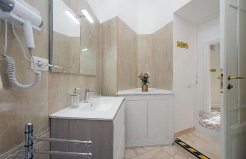 Interno 5 elegante residenza per 10 pax vicina a Colosseo e Santa Maria Maggiore - Foto 58