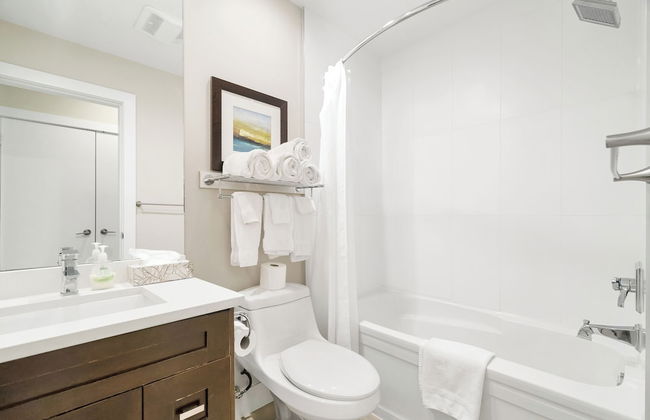 Harmony Haven 2BR Lakefront Suite - Photo 46