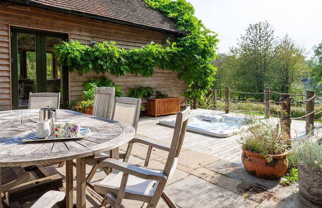 The Copse - From 1100 Per Night - Photo 13