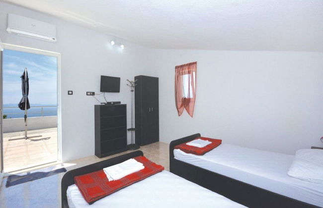 Villa Blanka - Photo 2