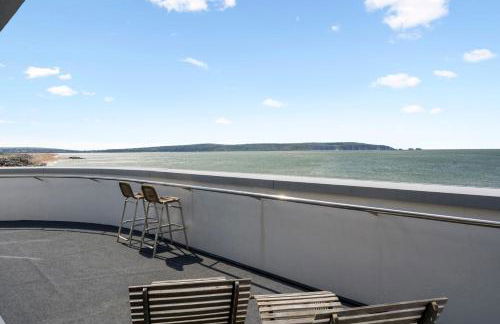 The Penthouse - Marine House - Photo 26