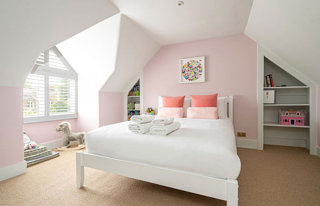 Chic and Colourful Family Home by Underthedoormat - Foto 5