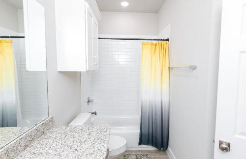 Modern Houston 3BR Getaway Near NRG Stadium, Downtown, Med Center & HOU Airport, FIFA & RODEO Ready - Foto 21