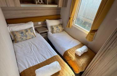 Starling Lodge with Hot tub at Brickyard Lakes - Foto 6