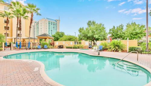 Suite near Universal Studios with Pool & Hot Tub - Foto 4, sunbed