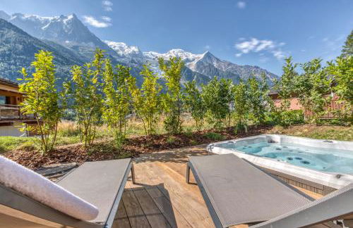 Chalet Choucas - Modern Luxury - Heart of Chamonix - Photo 2