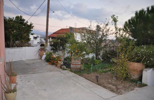 House For Rent In Apostolous - Foto 14