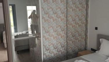 VARKIZA VIEW APARTMENT - Photo 3