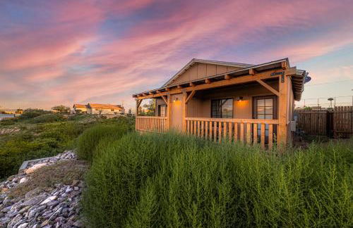 Miners Cabin #4 - King Bed - Private Balcony with Views - Foto 39