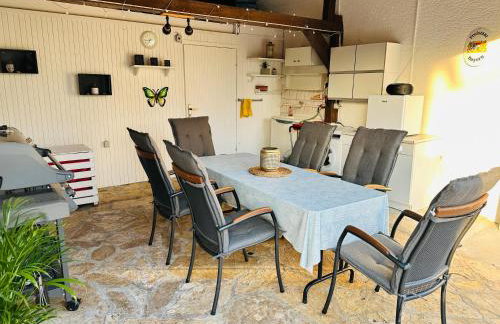 Family Apartment near Beach Petrčane - Quiet & Central - Unit 2 - Foto 14