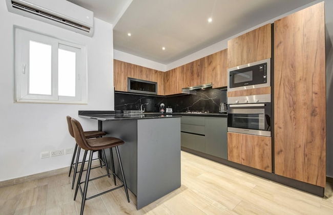 Beautiful 2 BDR Penthouse Near Valletta Sleeps 6 - Foto 16