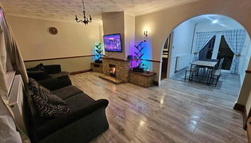 Easter Sale - Large Bungalow - SA66 - Foto 2