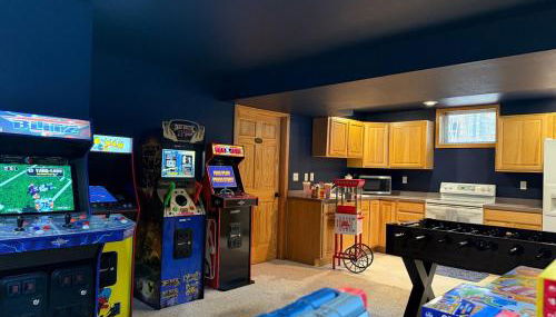 NEW DESIGN Summer on Chain of Lakes Kings Game Rm - Foto 4