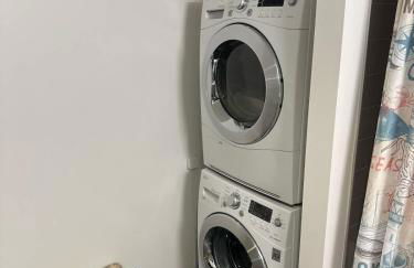 Upscale 2BR Condo with Gym & Parking near MGH & TUFTS - Foto 8