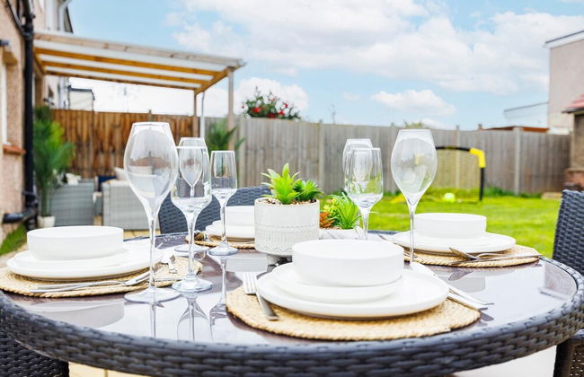 Luxurious - Pool Table - Games Room - Free Parking - Photo 48