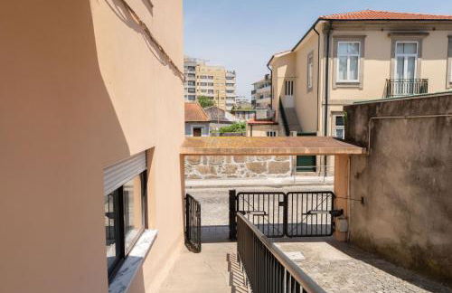 Stylish & Spacious Apartment by HostWise - Foto 33