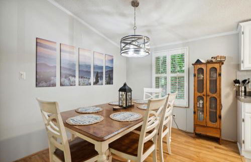 Twin Ponds Retreat-pond Hot Tub Fire Pit Game Room Pet Friendly - Foto 14