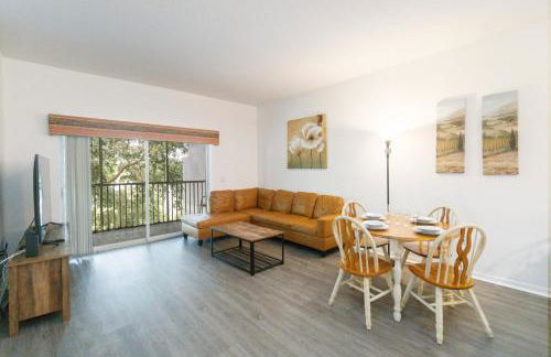 Huge Screened Patio That Overlooks Lake Buck, Near Famous Attractions!! - Foto 21