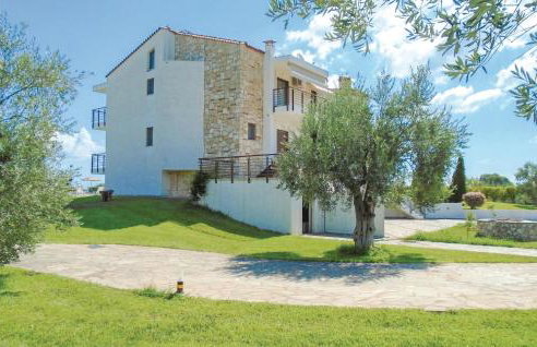 Awesome Home In Kamena Vourla - Foto 13